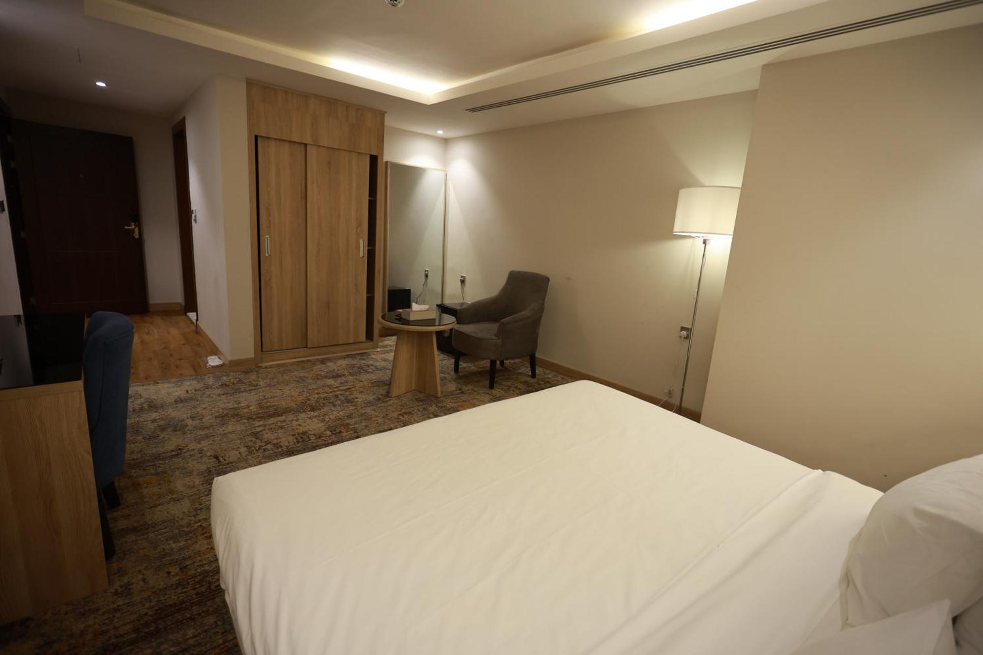 Samt Inn Hotel Riyadh Exterior photo